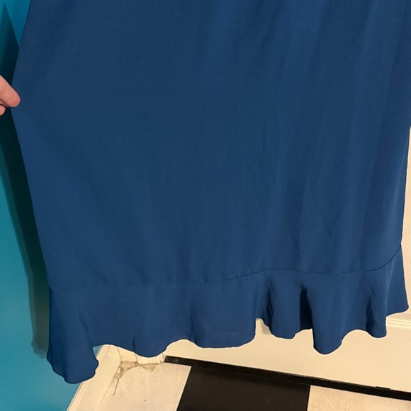 Elegant Blue Maxi Dress - Picture 7 of 7